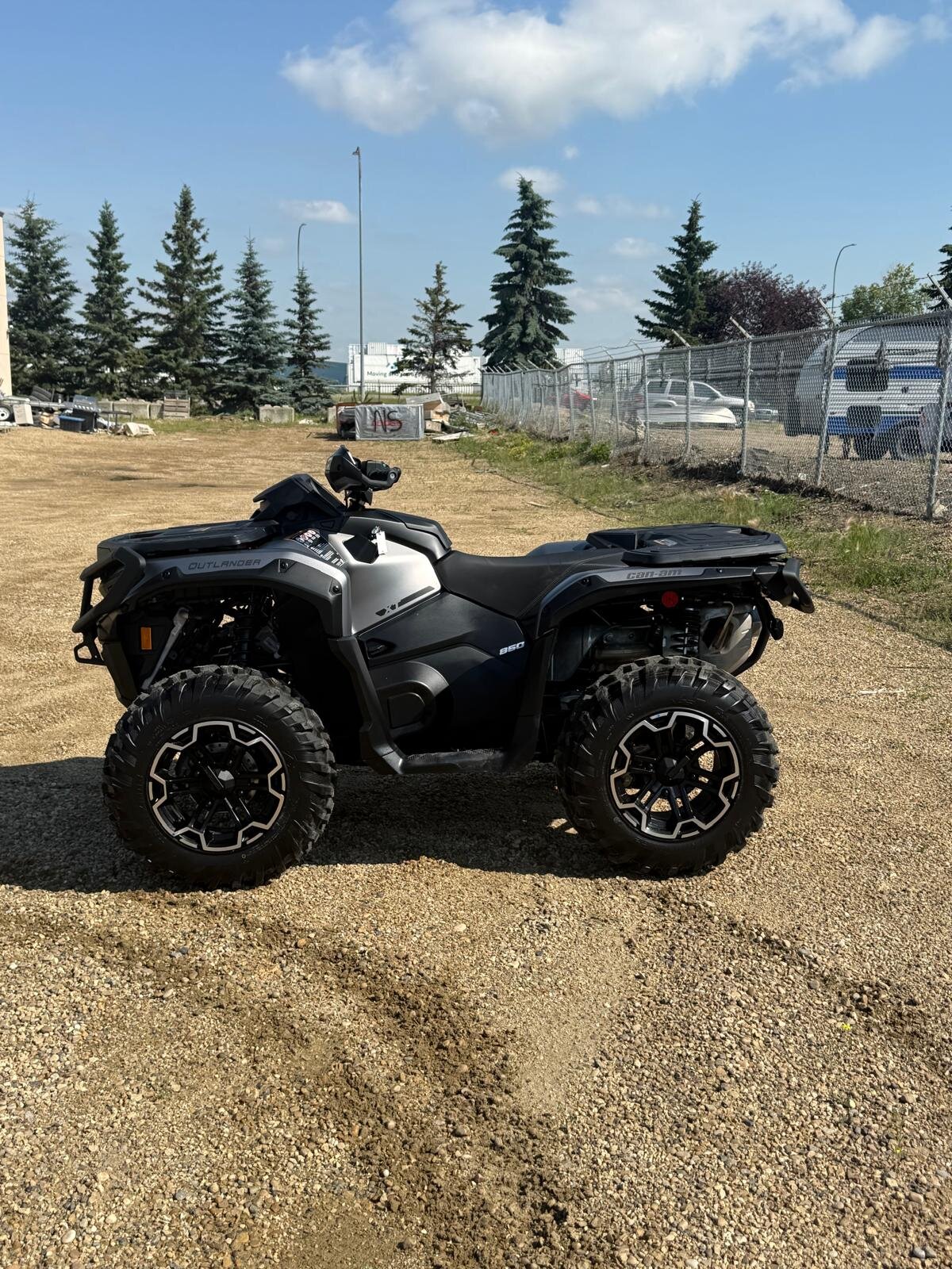 2026 Can-Am OUTLANDER 850 XT