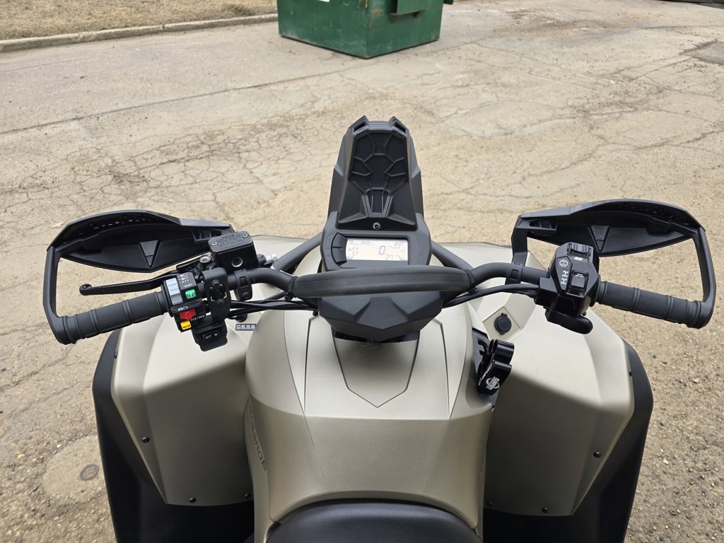 2022 Can-Am RENEGADE 1000R XMR - Image 9