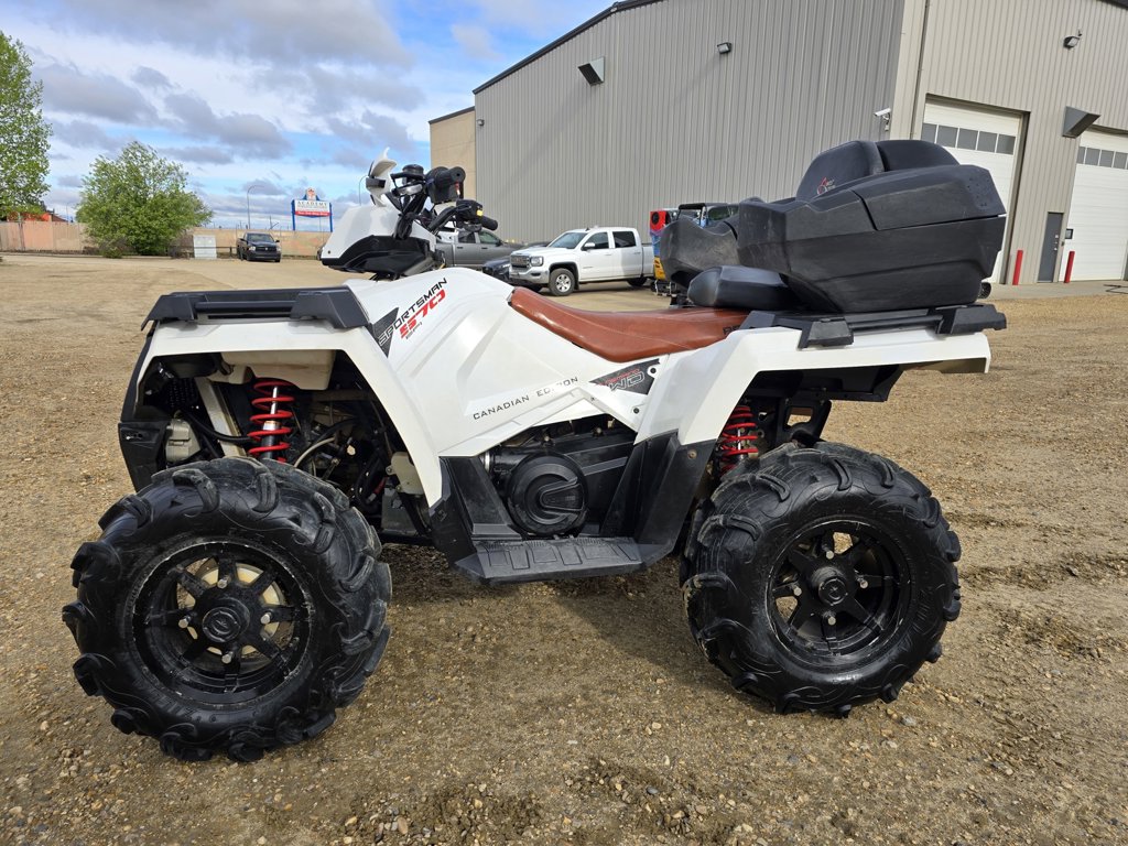 2016 Polaris SPORTSMAN 570 CANADIAN ED - Image 9