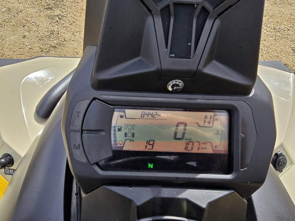 2022 Can-Am RENEGADE 1000R XMR - Image 15