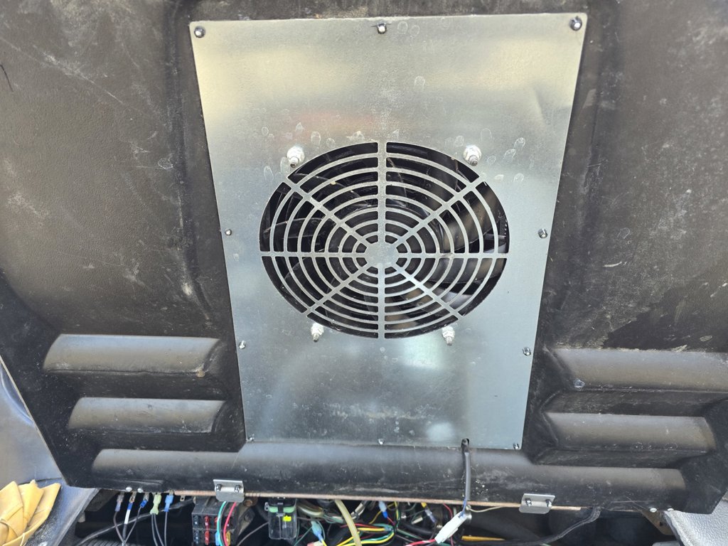 2014 ARGO Avenger 750 8x8 Custom Cab - Image 11